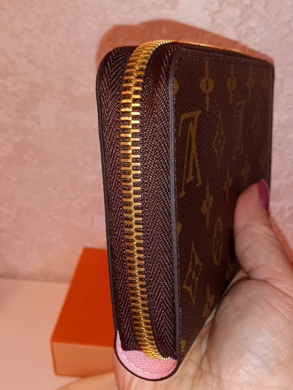Louis Vuitton Monogram Rare Zip Wallet with Multicolor Carousel Motif Holiday Co - Picture 8 of 9